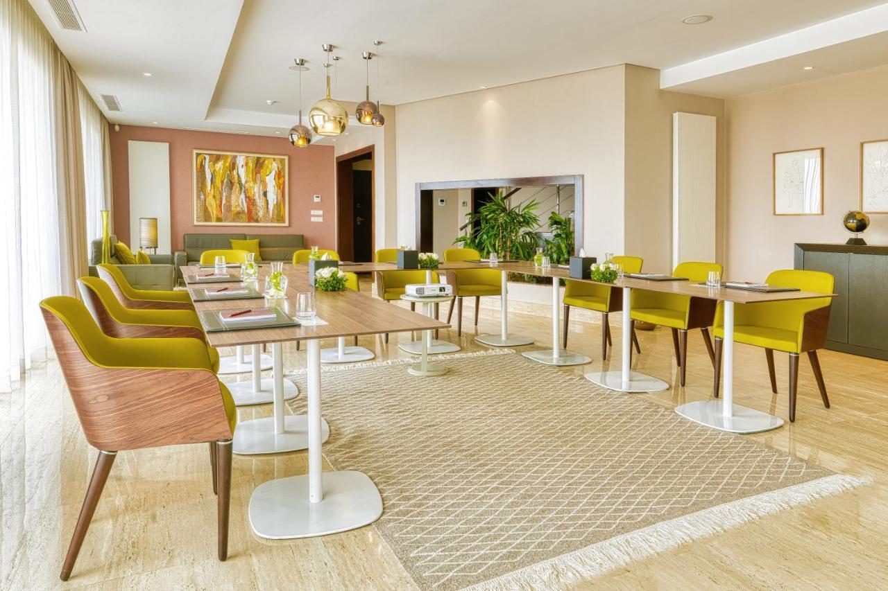 Adam Hotel Suites Tunisi Esterno foto