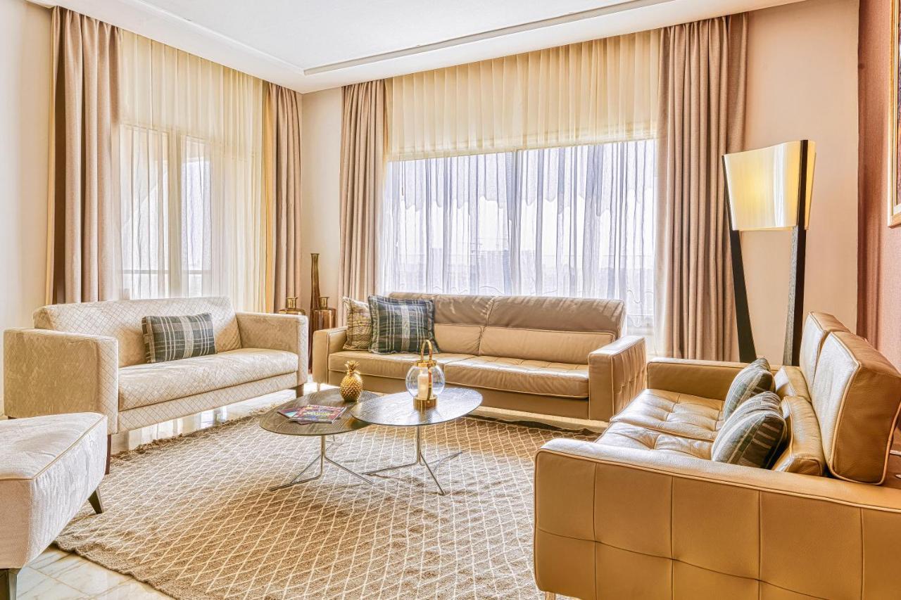 Adam Hotel Suites Tunisi Esterno foto