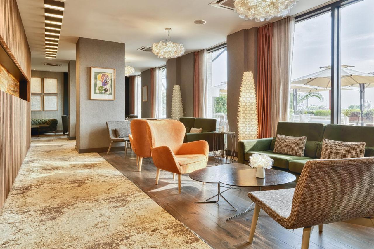Adam Hotel Suites Tunisi Esterno foto